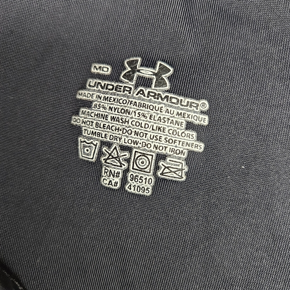 Under Armour Fitted All Season Gear Cropped Leggings Womens Medium Black Nylon - Picture 8 of 10